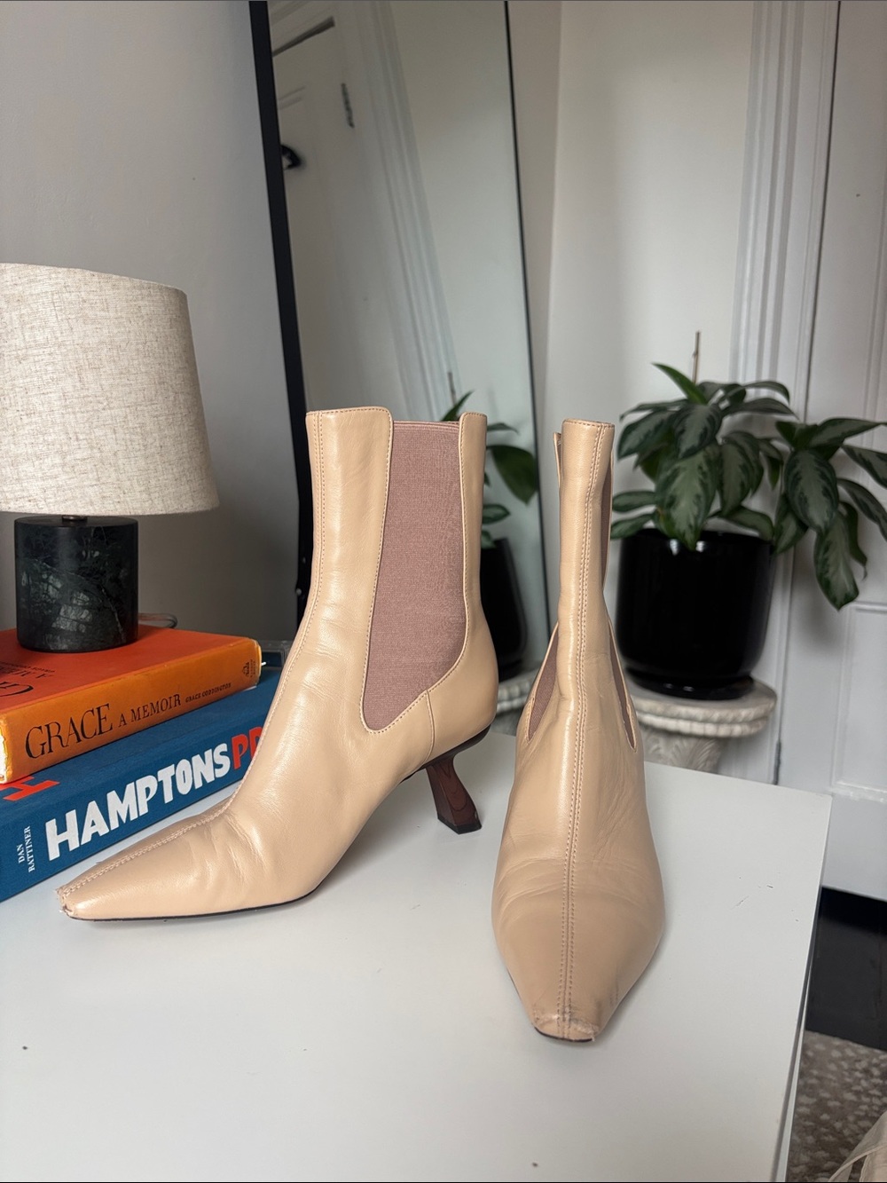 Sam Edelman Women's Beige Nude Pointed-Toe Chelsea Boot with Mid Heel
